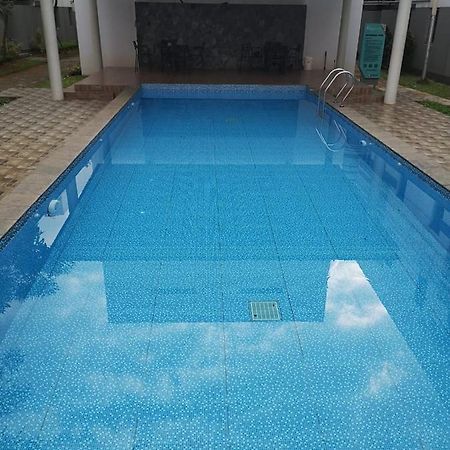 ホテルAnarta House H11/10 Tegal  エクステリア 写真